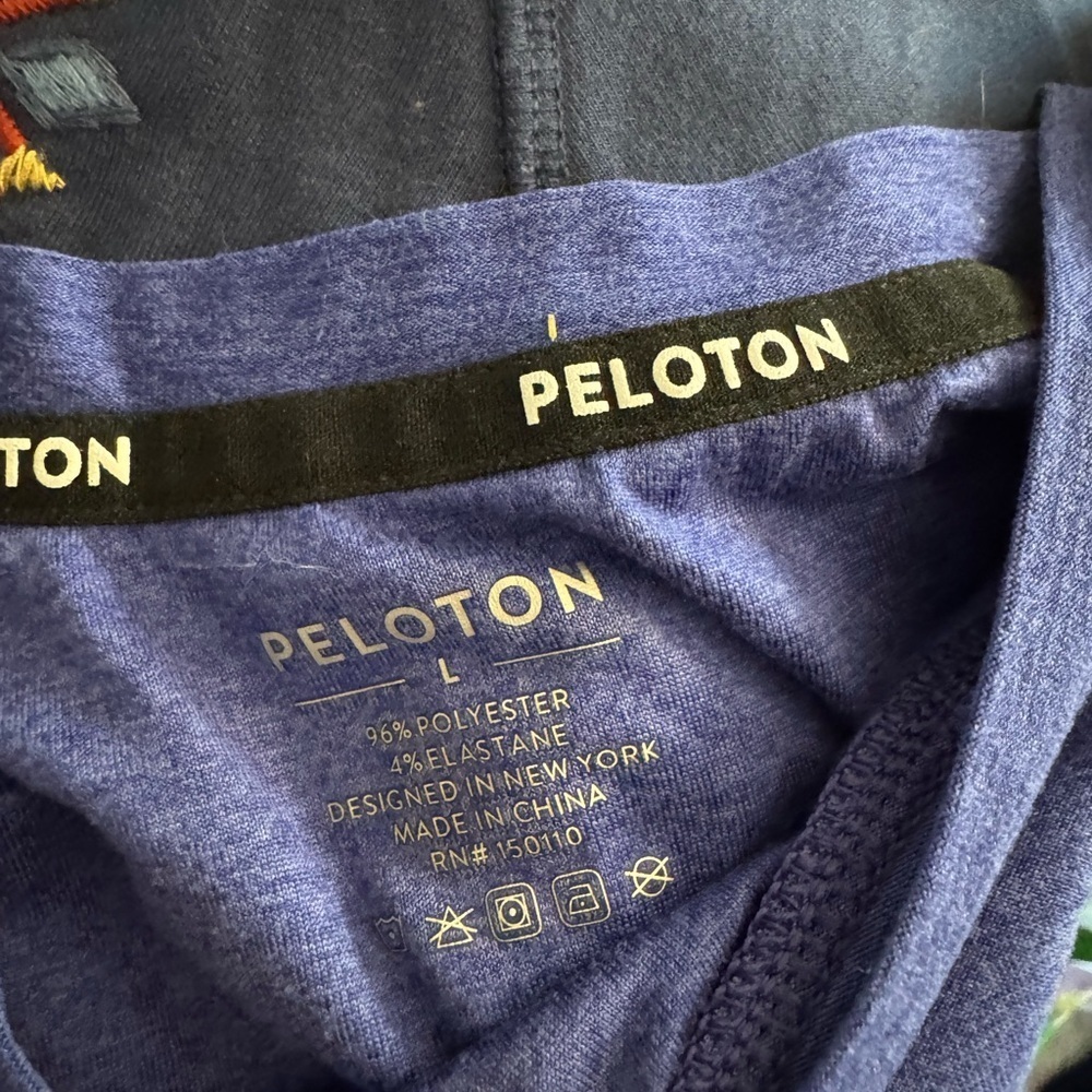Peloton Men's Short Sleeve Tee - Picture 2 of 2